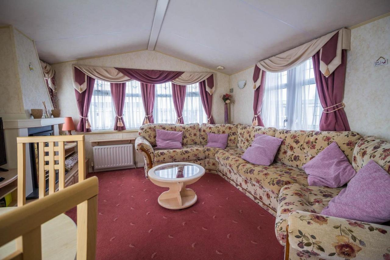 Brilliant Caravan For Hire At Manor Park In Hunstanton Norfolk Ref 23176K Hotel Bagian luar foto