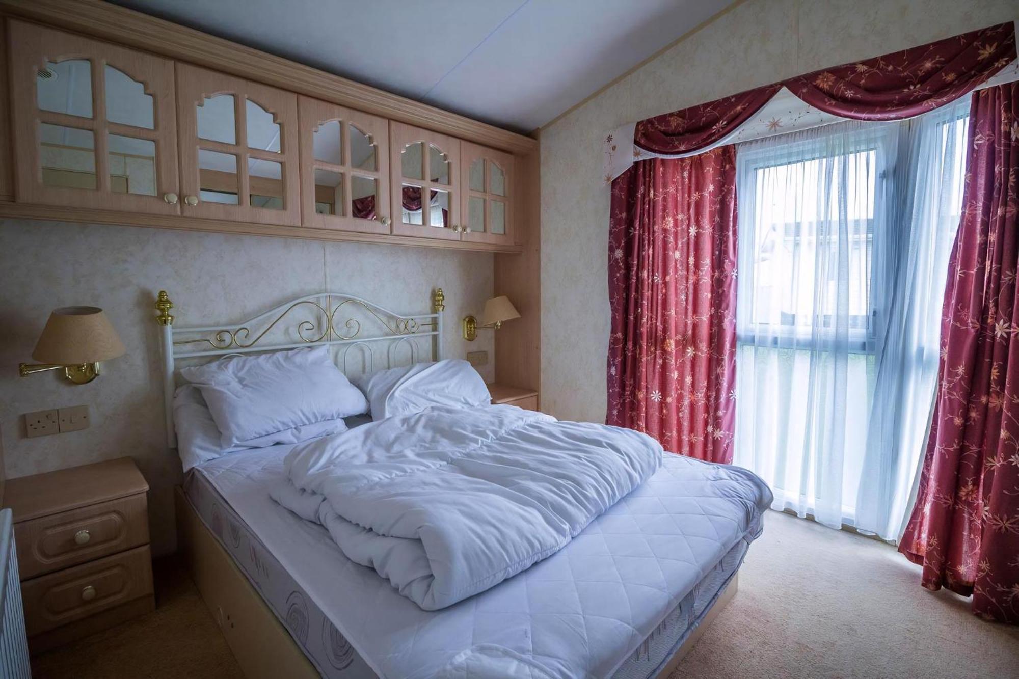 Brilliant Caravan For Hire At Manor Park In Hunstanton Norfolk Ref 23176K Hotel Bagian luar foto